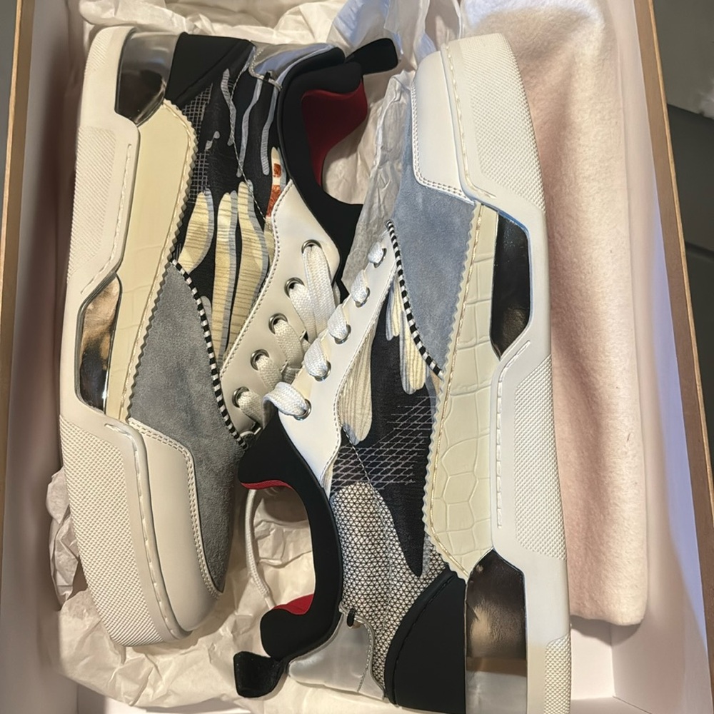 NIB CHRISTIAN LOUBOUTIN AURELIEN FLAT CLF URBAN SIZE 42